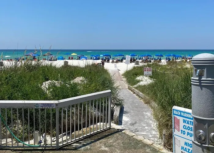 Quiet-Relaxing-Modern-Sleeps 8 Walk To The Beach!
